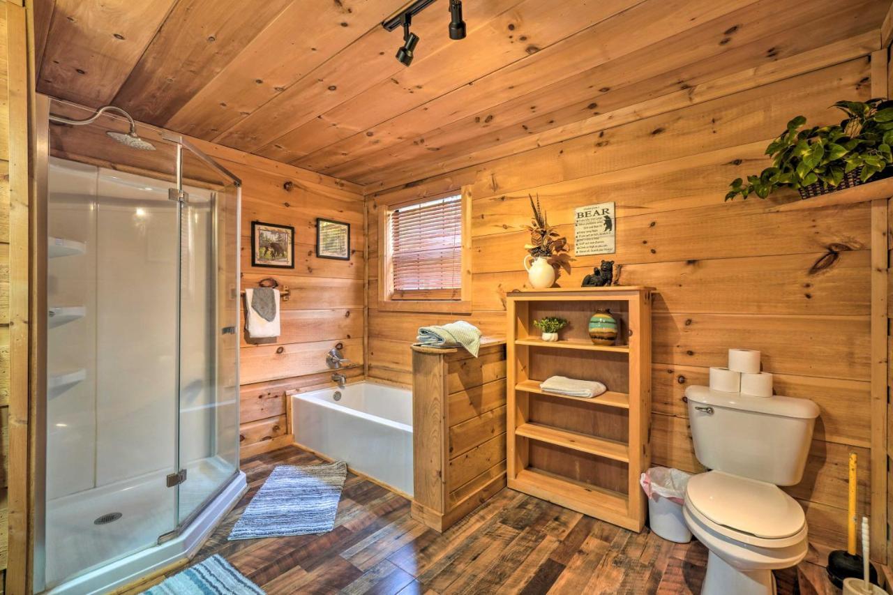 Sevierville Sanctuary Hot Tub, Pool Table And Deck! Esterno foto