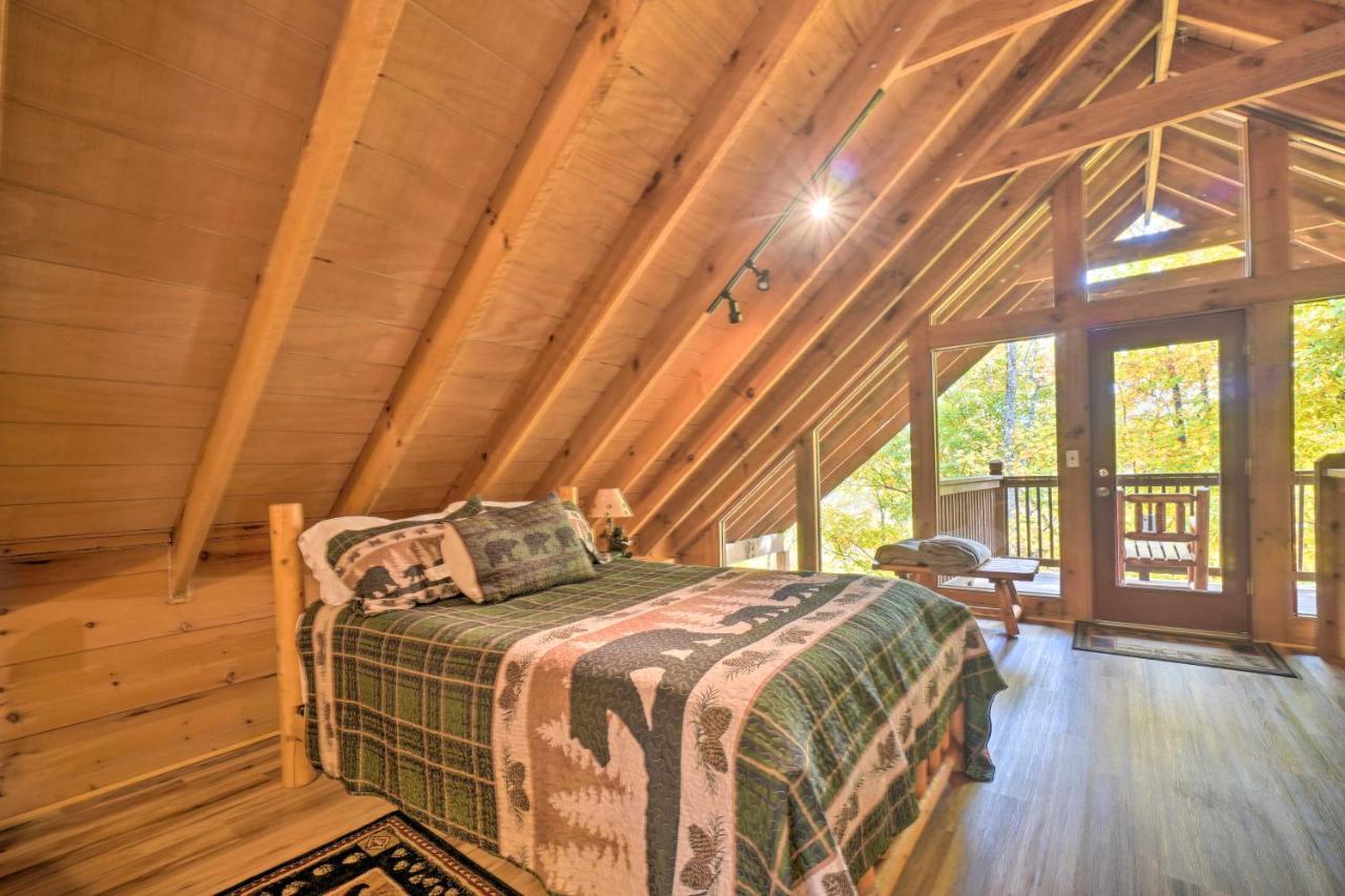 Sevierville Sanctuary Hot Tub, Pool Table And Deck! Esterno foto