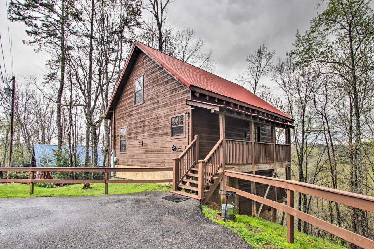 Sevierville Sanctuary Hot Tub, Pool Table And Deck! Esterno foto