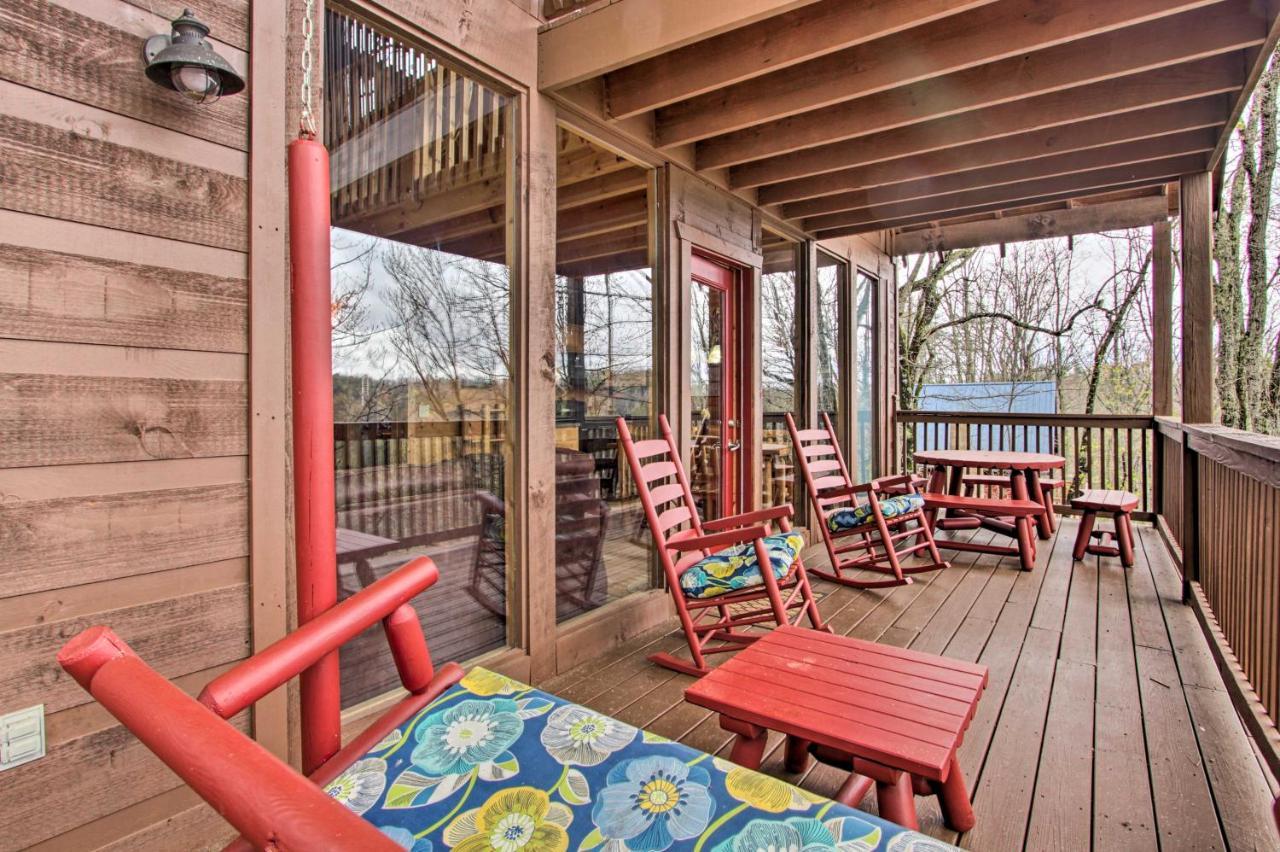 Sevierville Sanctuary Hot Tub, Pool Table And Deck! Esterno foto