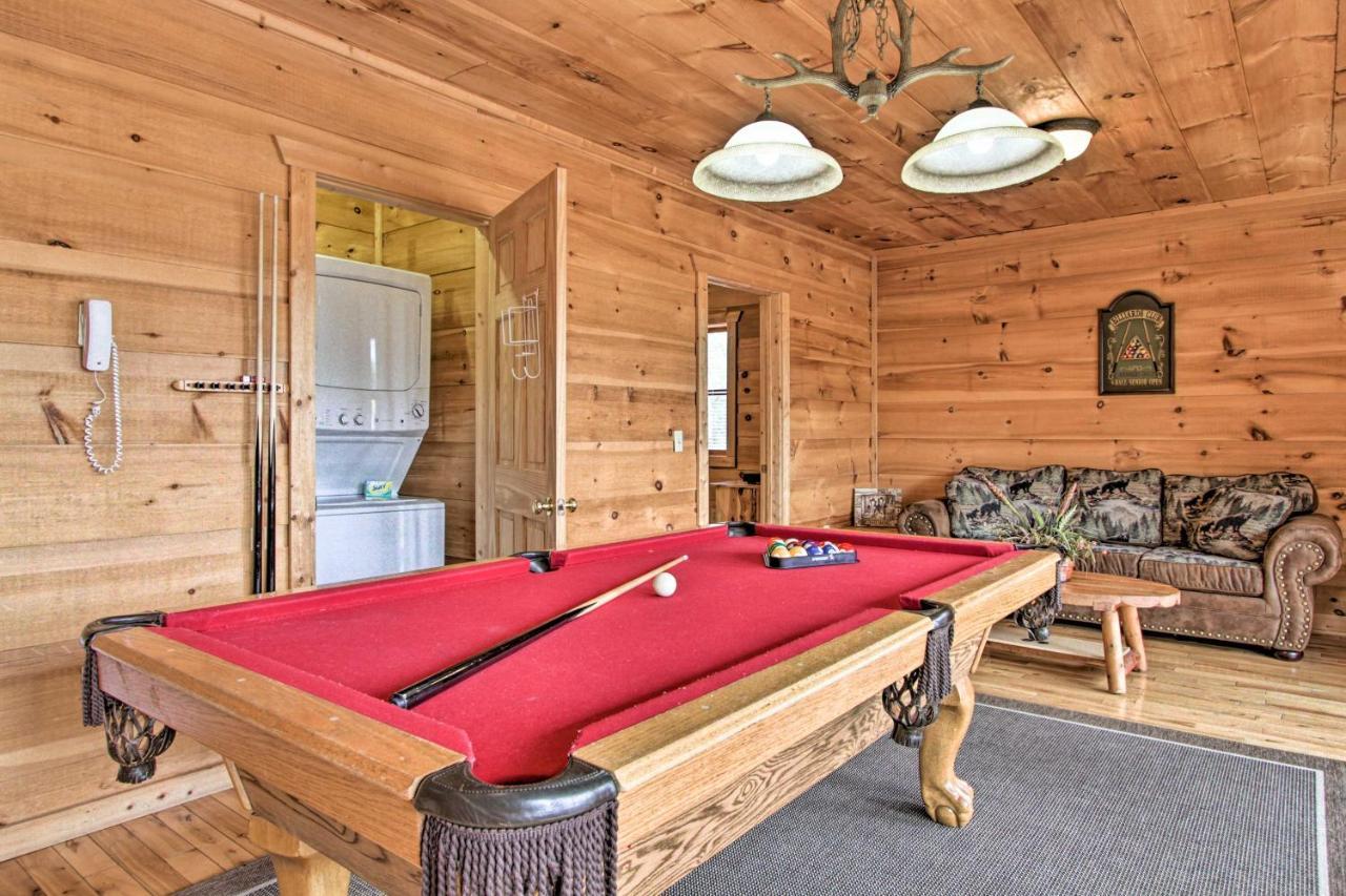 Sevierville Sanctuary Hot Tub, Pool Table And Deck! Esterno foto